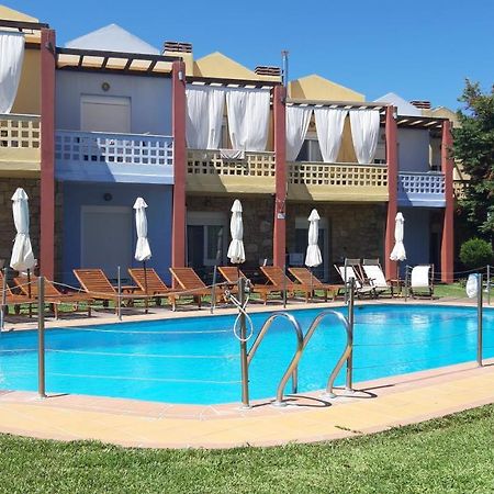 Ydna Family Hotel Apartments Possidi Extérieur photo