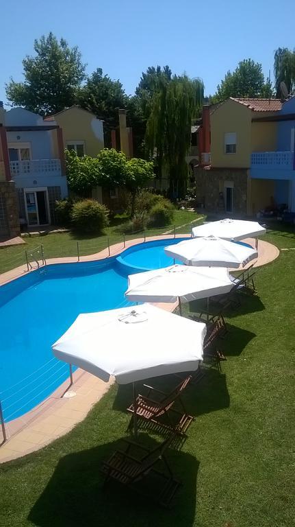 Ydna Family Hotel Apartments Possidi Extérieur photo