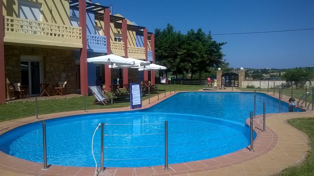 Ydna Family Hotel Apartments Possidi Extérieur photo
